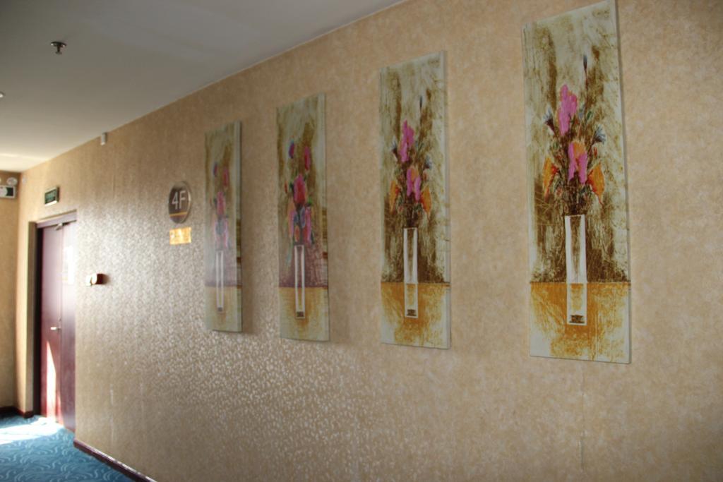 Super 8 Beijing Yizhuang Tianbao Hotel ภายนอก รูปภาพ